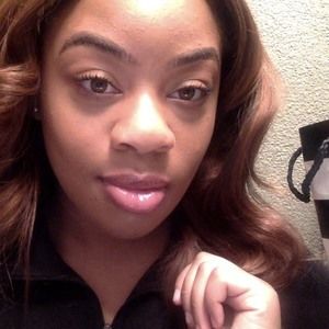 Meet your Posher, Brooke